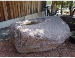 Vogelbad,Wasserfindling - findling 1183