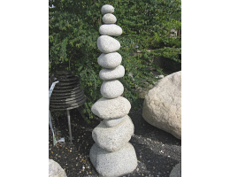 Raritäten,Skulpturen aus Stein,Steinmannli mit Wasser,Wasserfindling - Findling 521