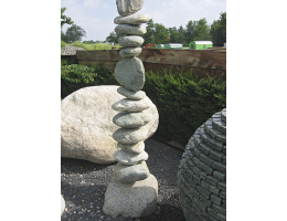 Raritäten,Skulpturen aus Stein,Steinmannli mit Wasser,Wasserfindling - Findling 520