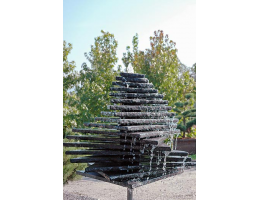 Kunstform,Kunstform mit Wasser - Findling 532